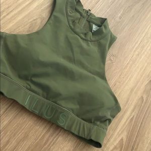 Darihana Nova Ilus label All In sports bra